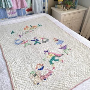 Vintage Nursery Baby CRIB QUILT The Pied Piper Applique
