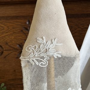 antique-needle-run-bobbin-tree