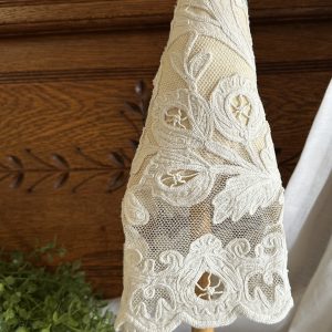 antique-lace-bobbin-tree